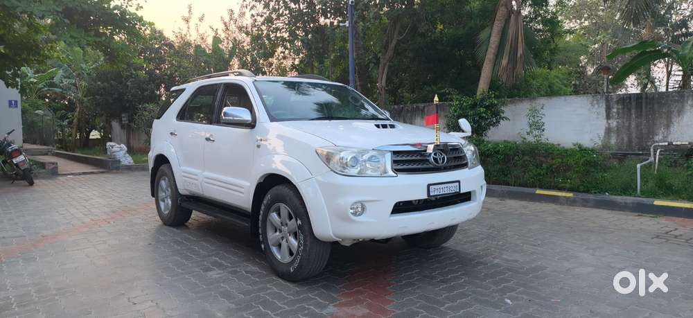 Toyota Fortuner, 2010, Diesel
