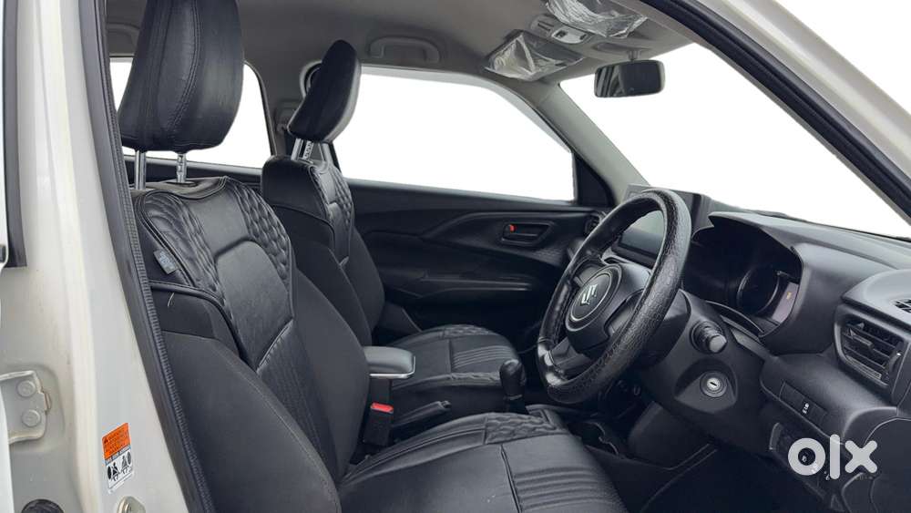 Maruti Suzuki Swift Vvt Lxi, 2025, Petrol