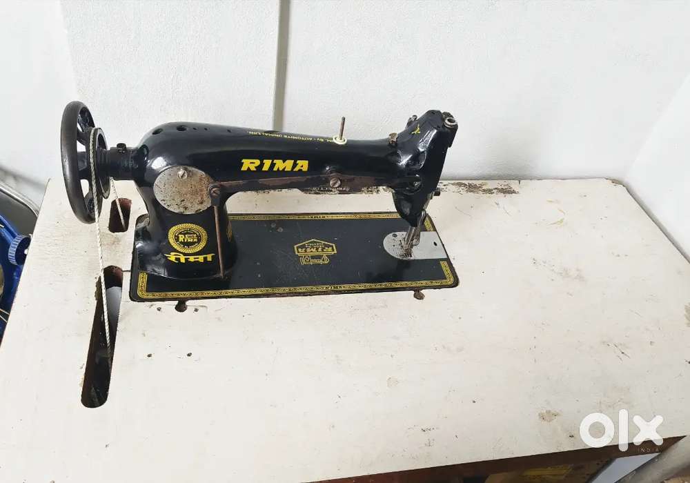 Rimi heavy duty sewing machine with table