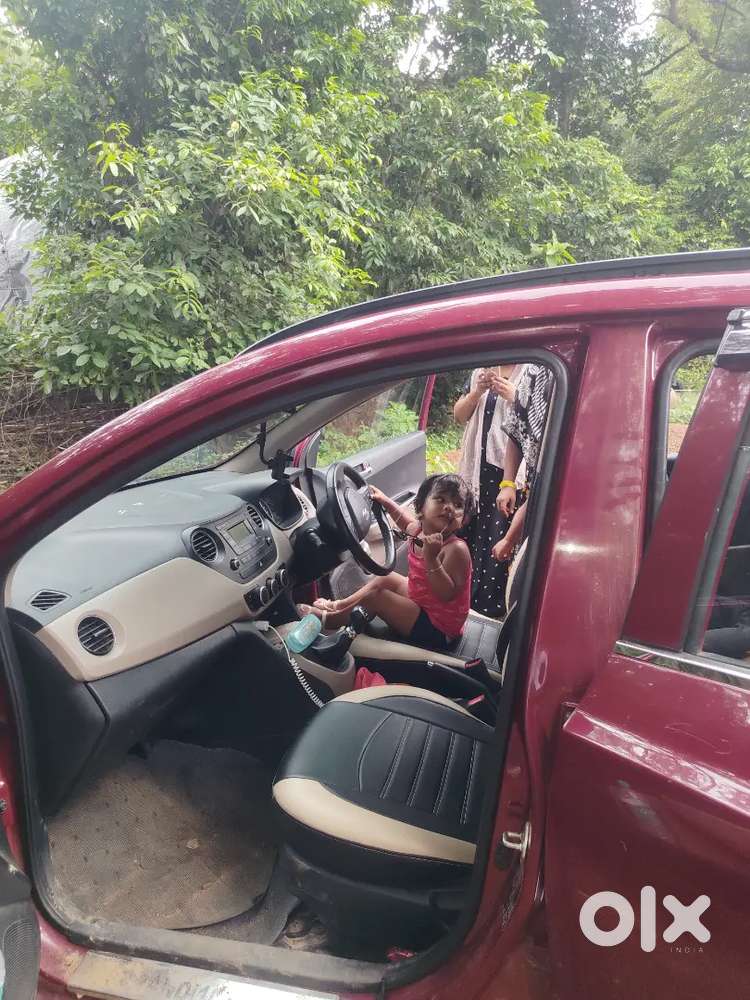 Hyundai Grand I10 2017 Petrol Manual Second Owner