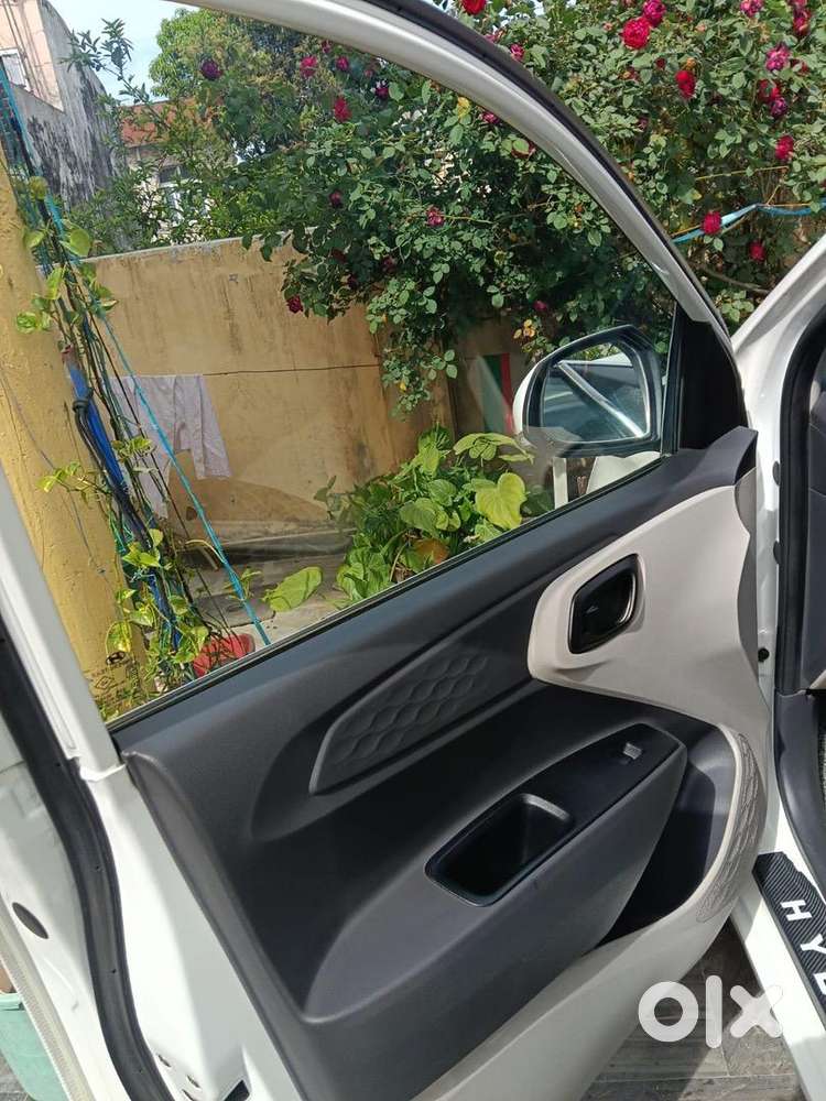 Hyundai Aura 2020 Petrol 40000 Km Driven