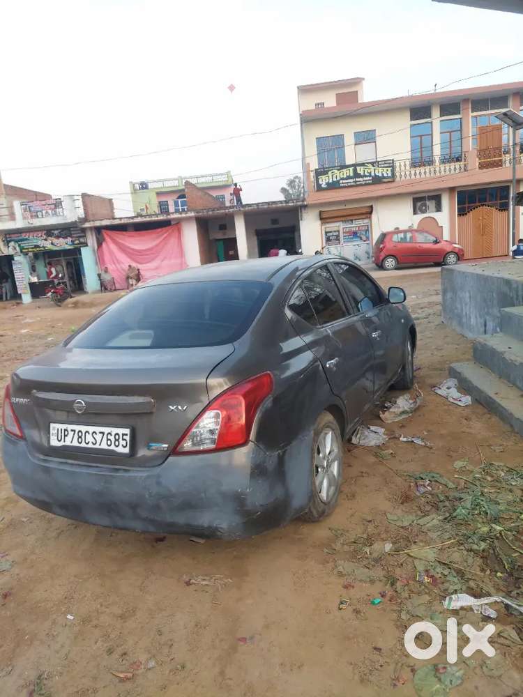 Nissan Sunny 2012 Diesel 120000 Km Driven
