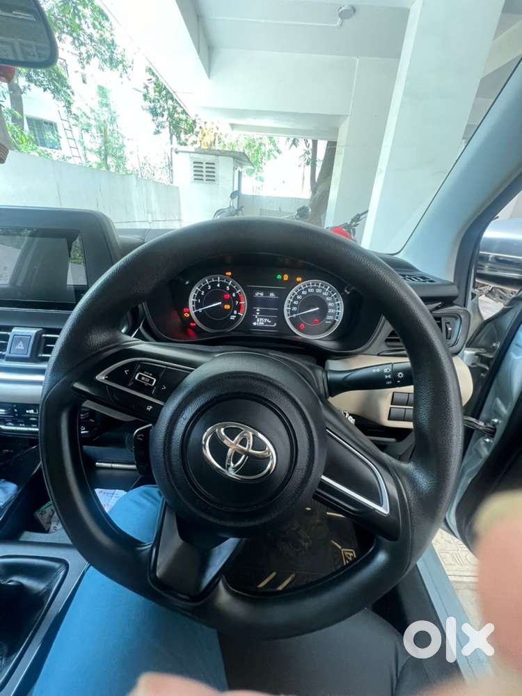 Glanza Petrol Manual 2022 - New Condition