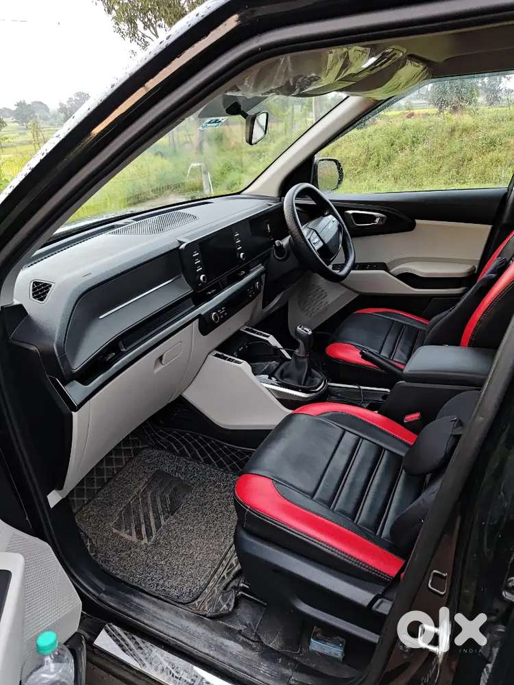 Kia Carens Clavis 2025 Petrol Manual