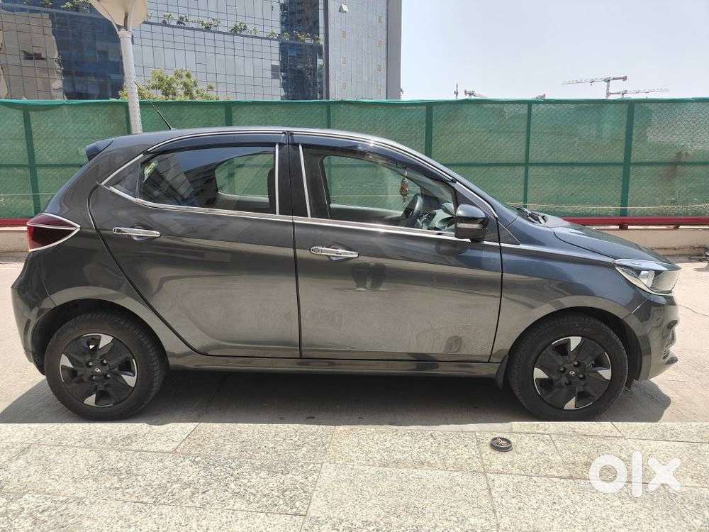 Tata Tiago 1.2 Revotron Xt Cng, 2025, Cng & Hybrids