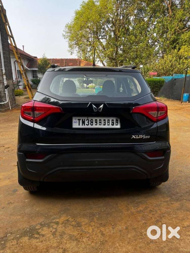 Mahindra Xuv300 W6, 2023, Petrol