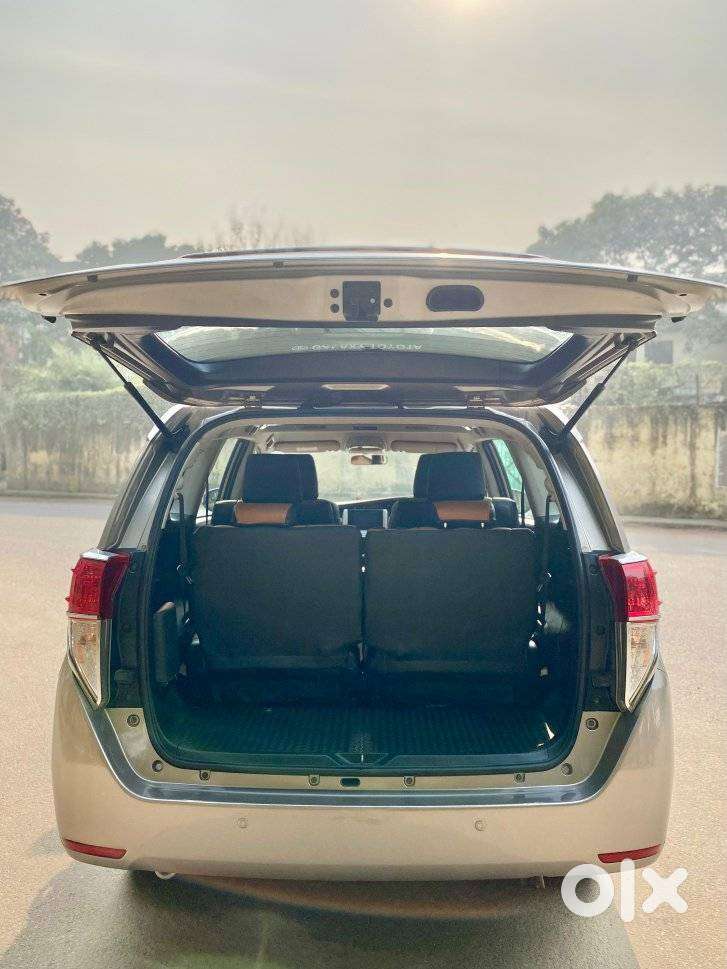 Toyota Innova Crysta 2.4 Vx Mt, 2019, Diesel