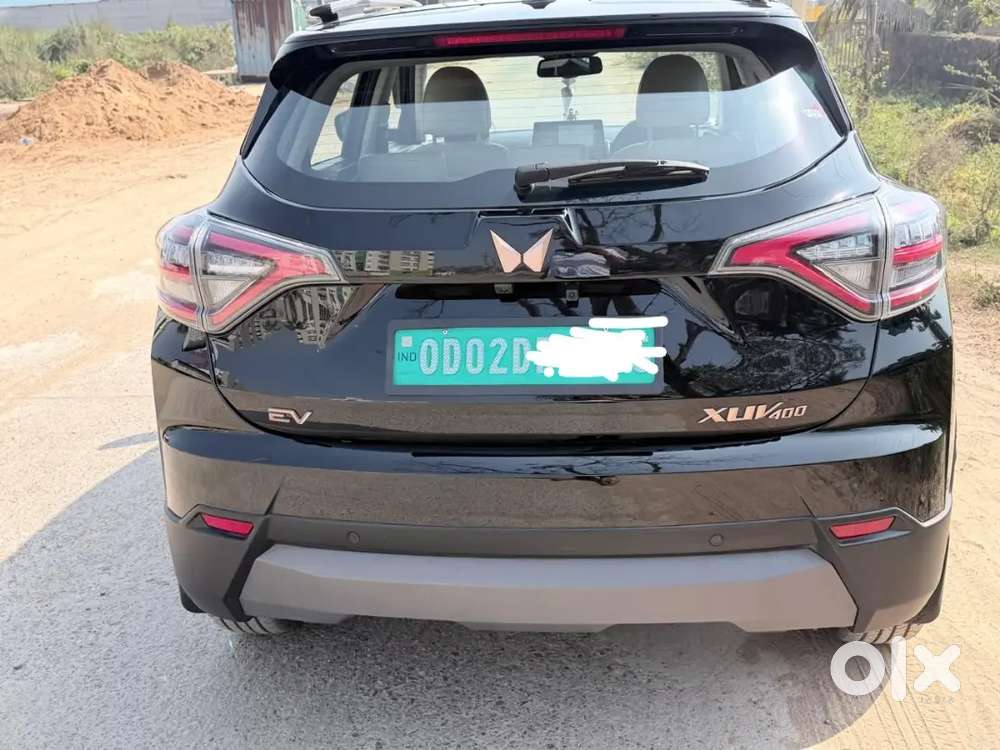 Mahindra Xuv400 2025 Electric 18000 Km Driven