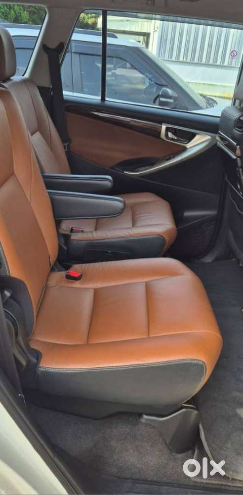 Maruti Suzuki Xl6 1.5 Alpha Plus At Dual Tone, 2024, Petrol