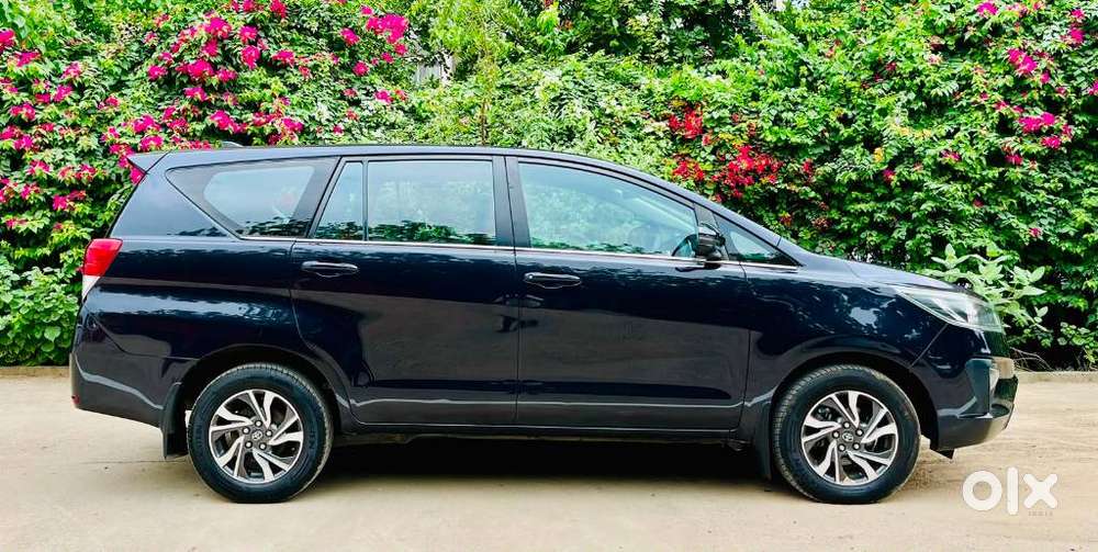 Toyota Innova Crysta [2020-ongoing] 2.4 Gx At 7 Str, 2022, Diesel