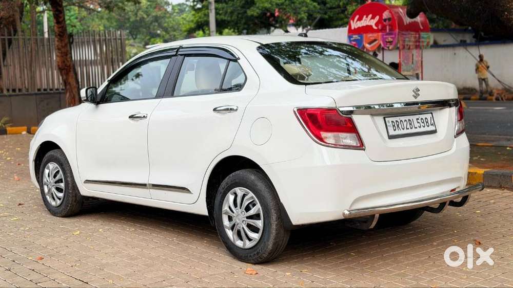 Maruti Suzuki Dzire 1.2 Vxi, 2023, Petrol