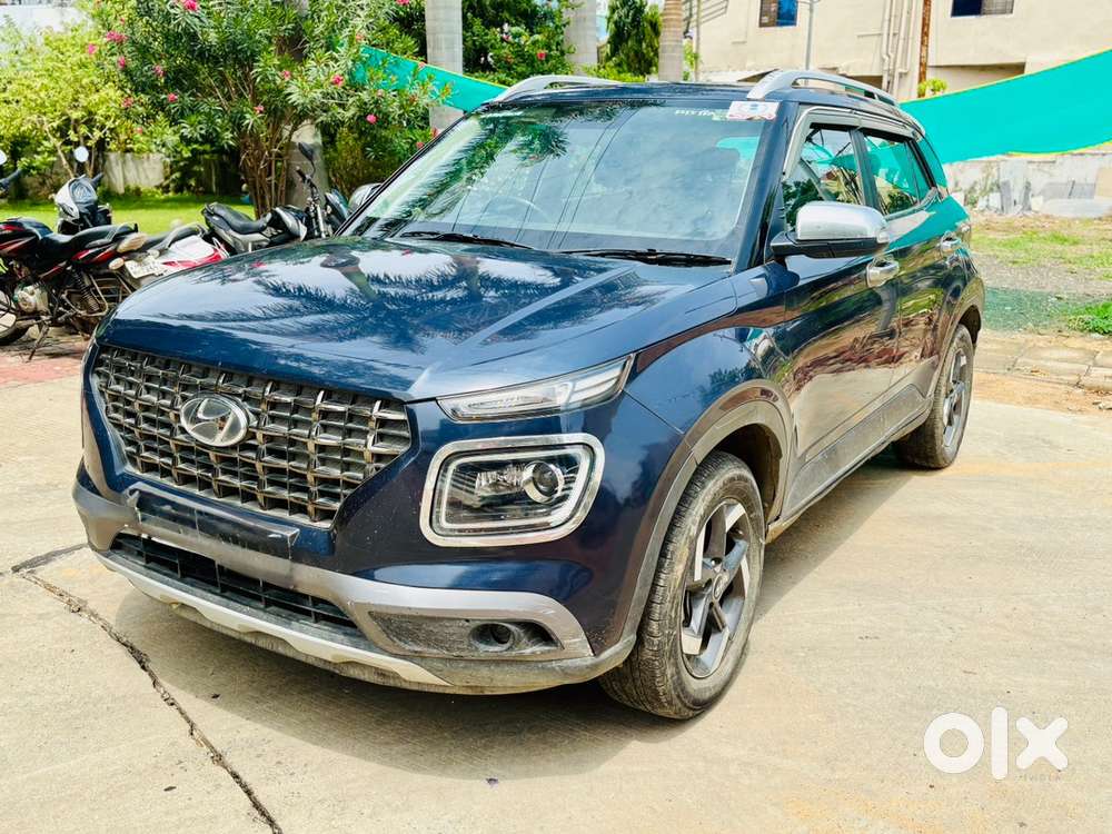 Hyundai Venue Sax Diesel 2020 (24.7km Per Litre)