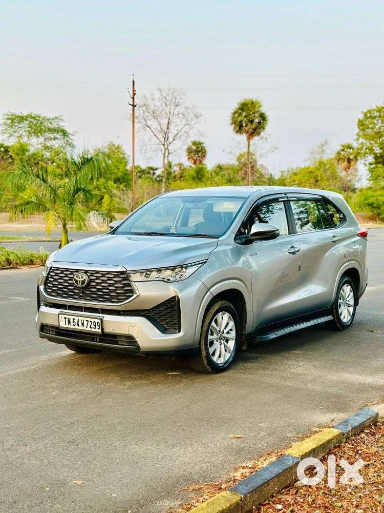 Toyota Innova Hycross 2.0 Vx Hybrid 7 Str, 2023, Petrol