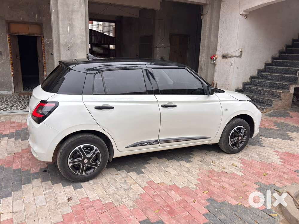Maruti Suzuki New-gen Swift (nov 2024 )petrol Well Maintained