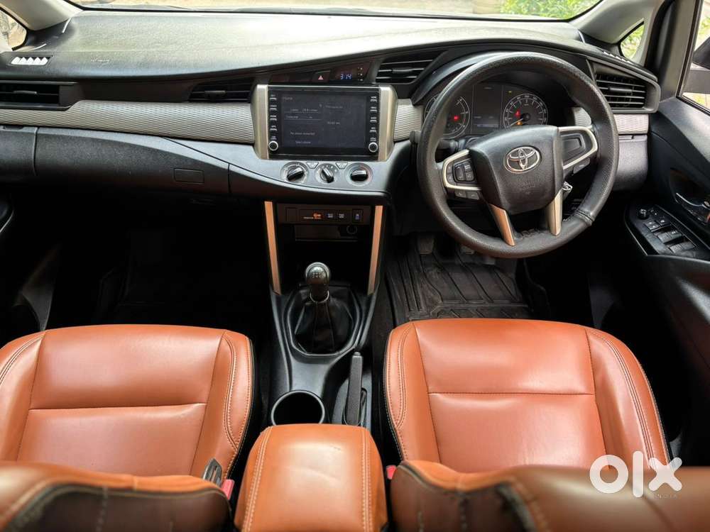 Toyota Innova Crysta 2.4 Gx Mt, 2022, Diesel