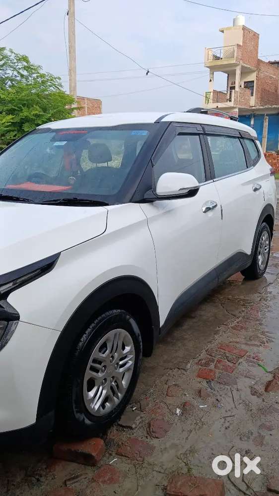 Kia Carens 2024 Premium