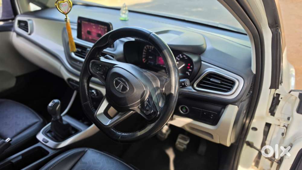 Tata Altroz Xz Plus (o) (s), 2022, Petrol