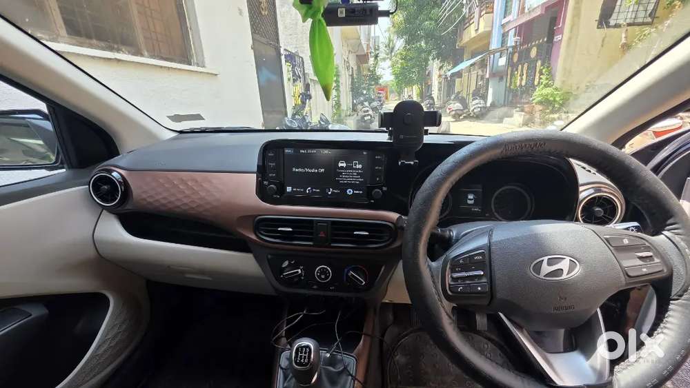 Hyundai Aura Sx Cng 2023 Top Model Mileage 35 Highway 20 City