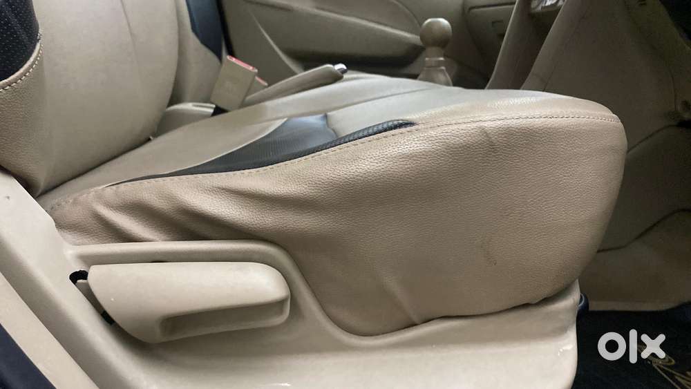 Maruti Suzuki Swift Dzire 1.2 Vxi Bsiv, 2016, Petrol