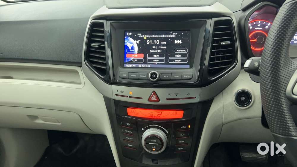 Mahindra Xuv300 1.2 W8 (o) Amt Petrol, 2022, Petrol