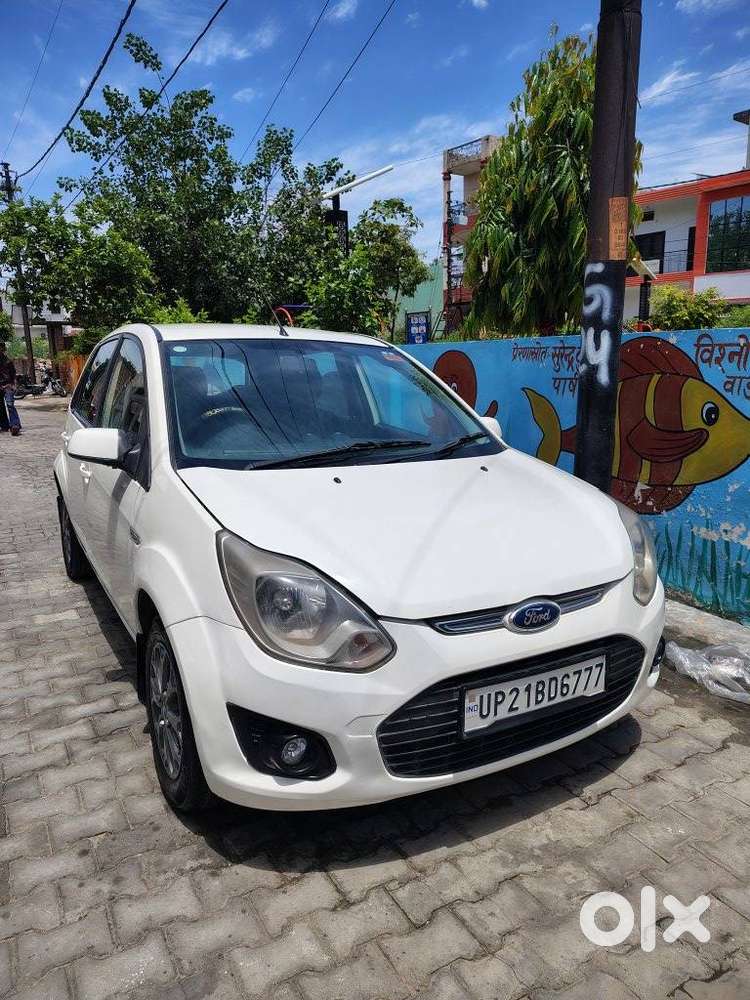 Ford Figo 2012-2015 Diesel Celebration Edition, 2015, Diesel