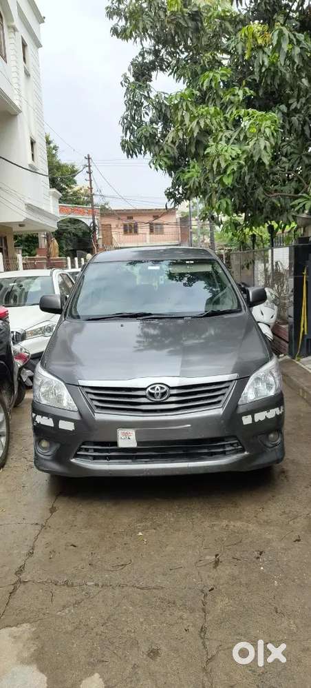 Toyota Innova 2014 Diesel Well Maintained