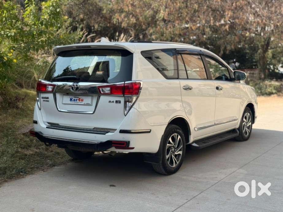 Toyota Innova Crysta [2020-ongoing] 2.4 Gx At 7 Str, 2021, Diesel