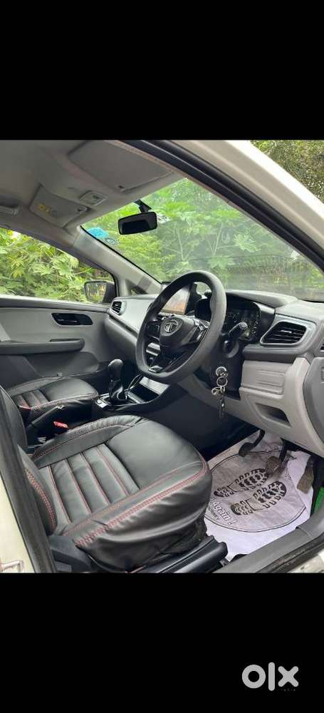 Tata Altroz, 2020, Petrol