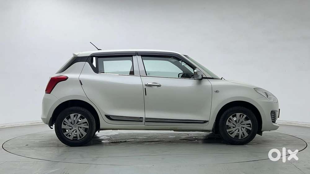 Maruti Suzuki Swift 1.3 Lxi, 2023, Petrol