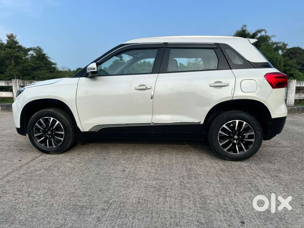 Maruti Suzuki Brezza Zxi Plus Smart Hybrid, 2022, Petrol