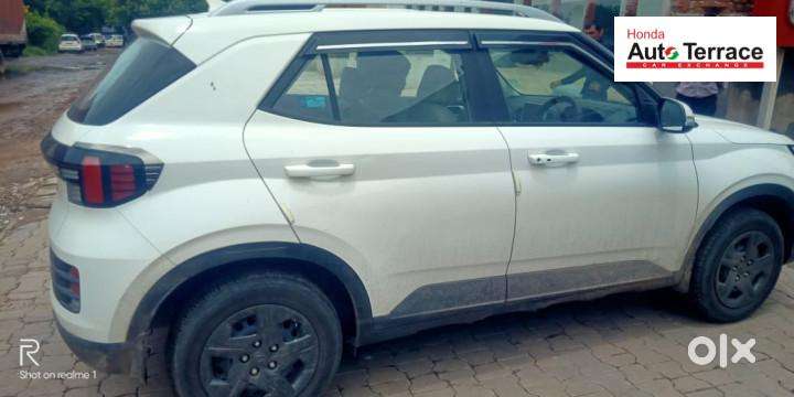 Hyundai Venue 1.0 Sx Turbo Imt, 2024, Petrol