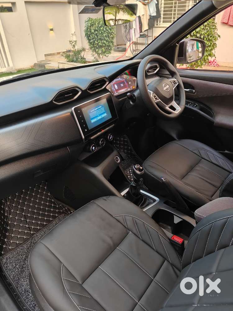 Nissan Magnite N-connecta Mt, 2025, Petrol