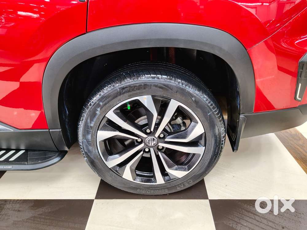 Mg Hector Plus Sharp Pro 1.5 Turbo Petrol Cvt 7 Str, 2024, Petrol