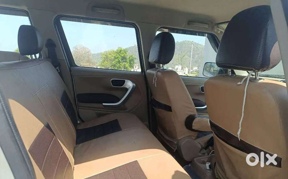 Urgent Sale Mahindra Tuv 300 Diesel 2018 Well Maintained