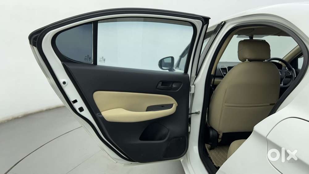 Honda City I-vtec V, 2023, Petrol