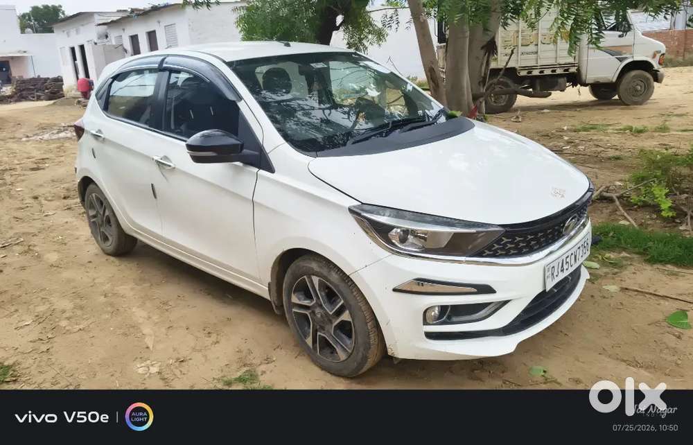 Tata Tiago Xz Plus (top Model) 2023 Bs6 Phase 2 - Just 26000 Km Genuin