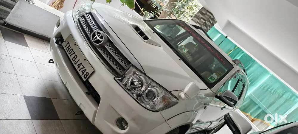 Toyota Fortuner 2010 Diesel 110000 Km Driven
