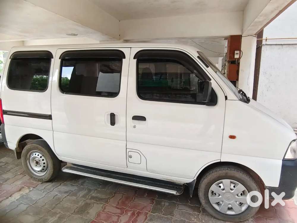 Maruti Suzuki Eeco Ac Cng 2025