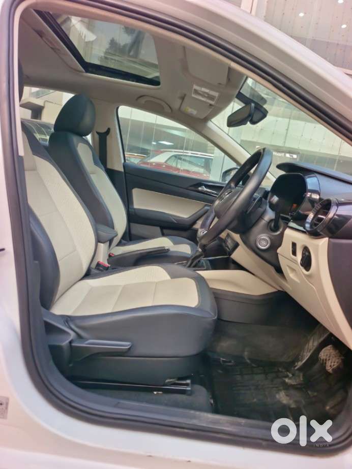 Skoda Slavia 1.0 Tsi Style At, 2022, Petrol