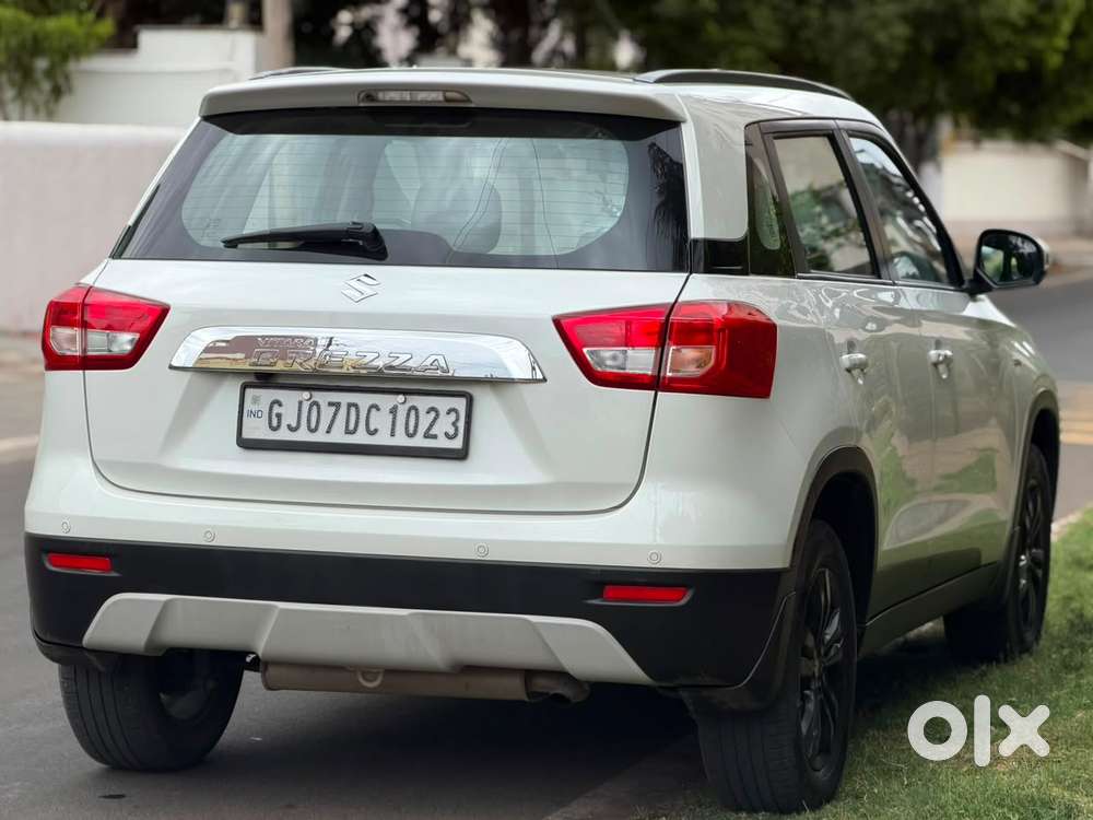 Maruti Suzuki Brezza Zdi+ Dual Tone, 2019, Diesel