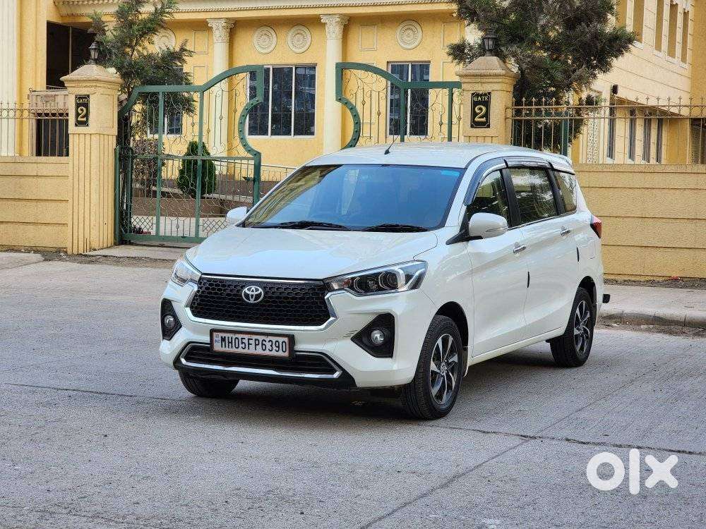 Toyota Rumion V Mt, 2024, Petrol