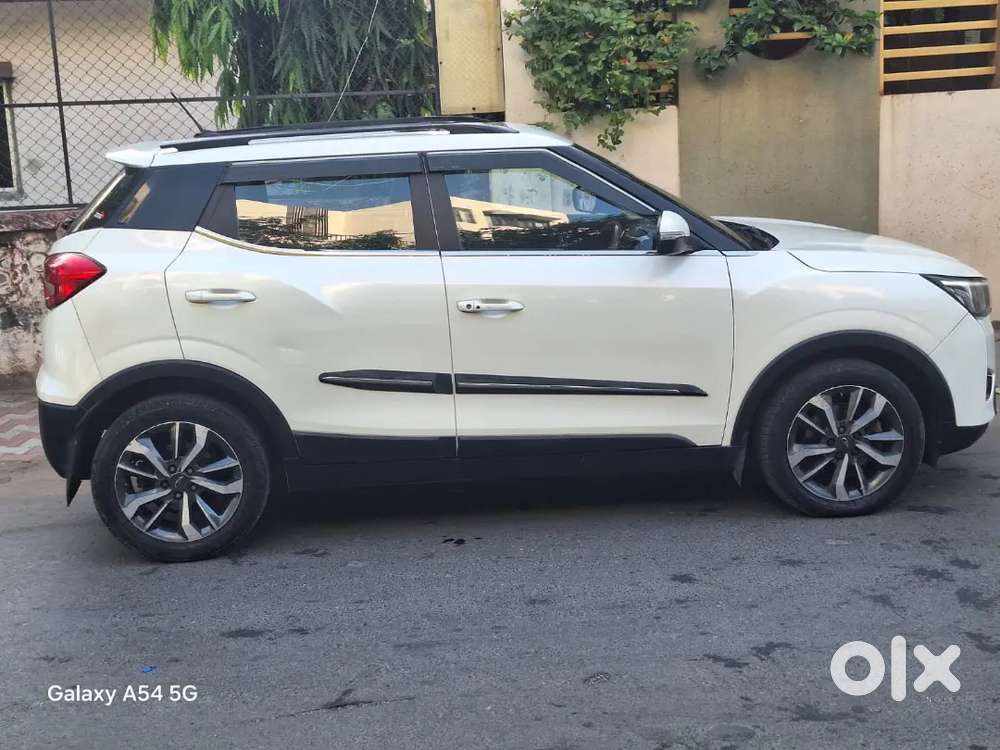 Mahindra Xuv 300 W8 Opsnal Model