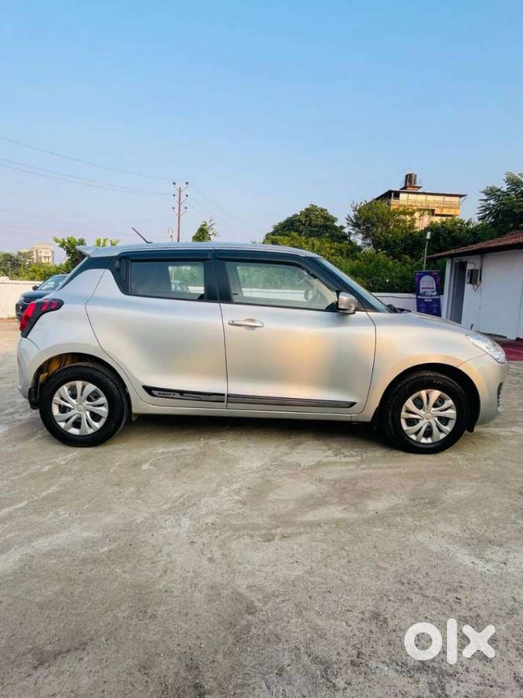Maruti Suzuki Swift Vxi Optional, 2022, Petrol
