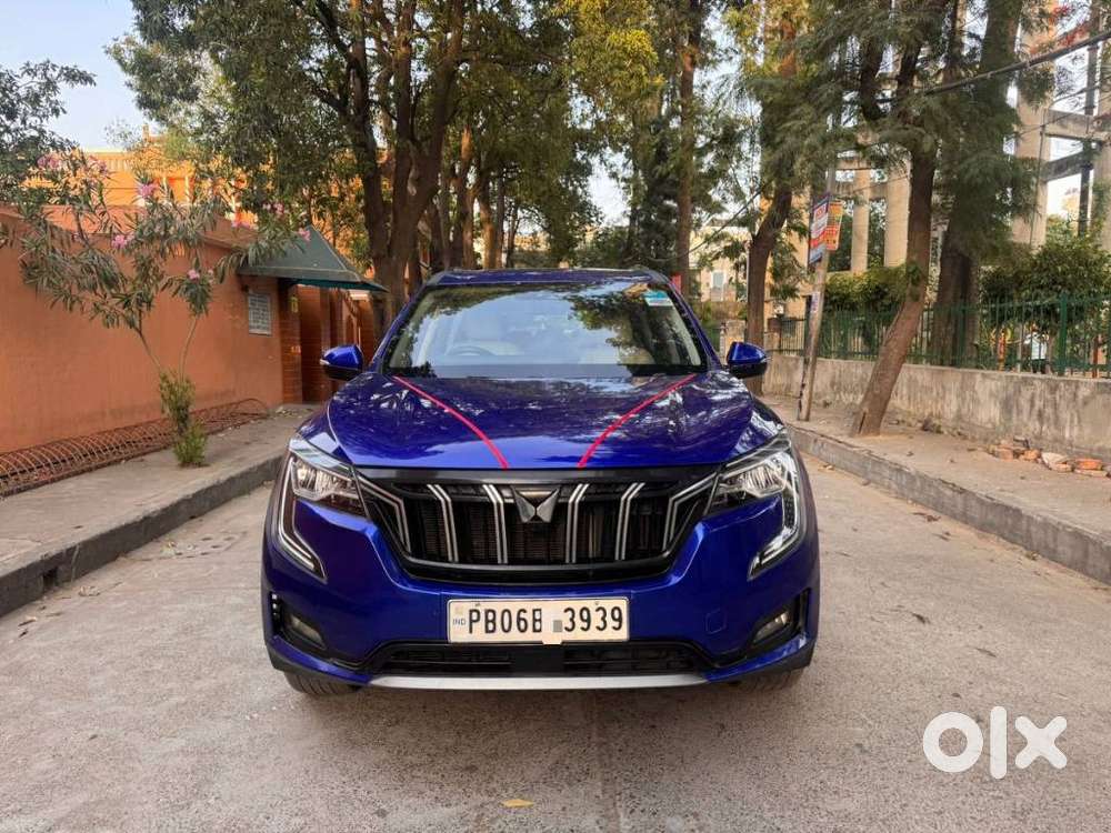 Mahindra Xuv700 2.0 Ax 7 Petrol At Str, 2021, Petrol