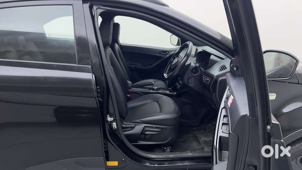 Tata Nexon 1.2 Revotron Xz Plus Hs Dark Edition, 2022, Petrol