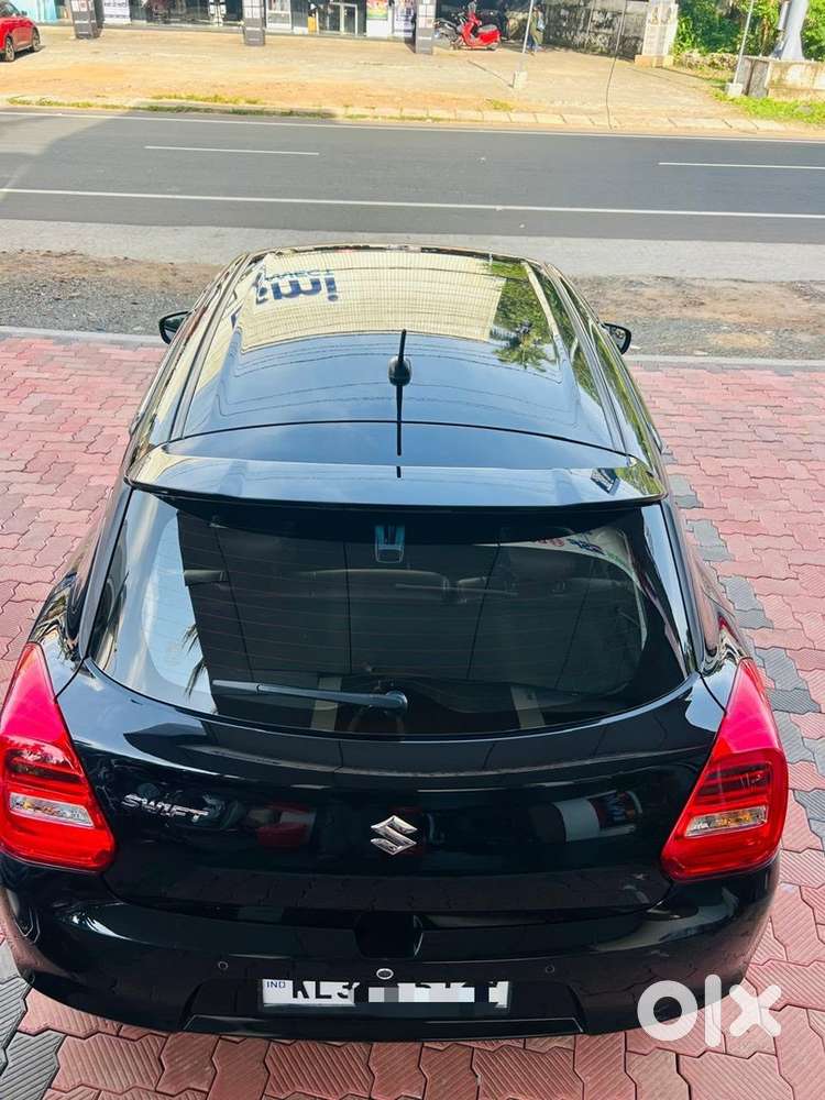 Maruti Suzuki Swift 2023 Zxi Petrol Black Colour Single Rc 33000 Km