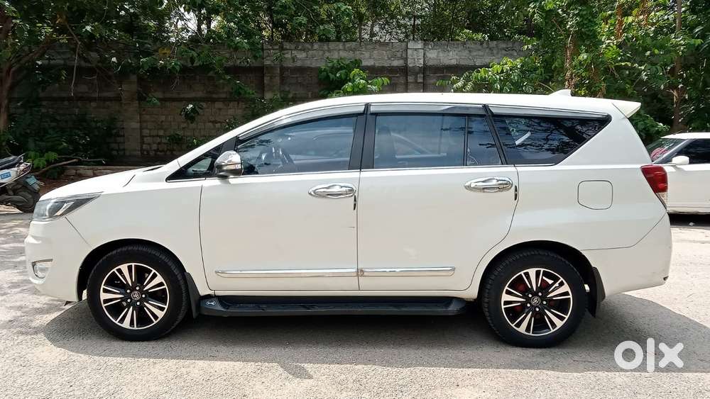 Toyota Innova Crysta 2.4 Z 7 Str, 2016, Diesel