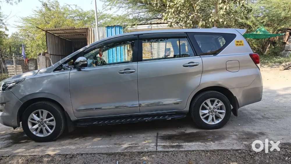 Toyota Innova Crysta 2018 Diesel 210000 Km Drive
