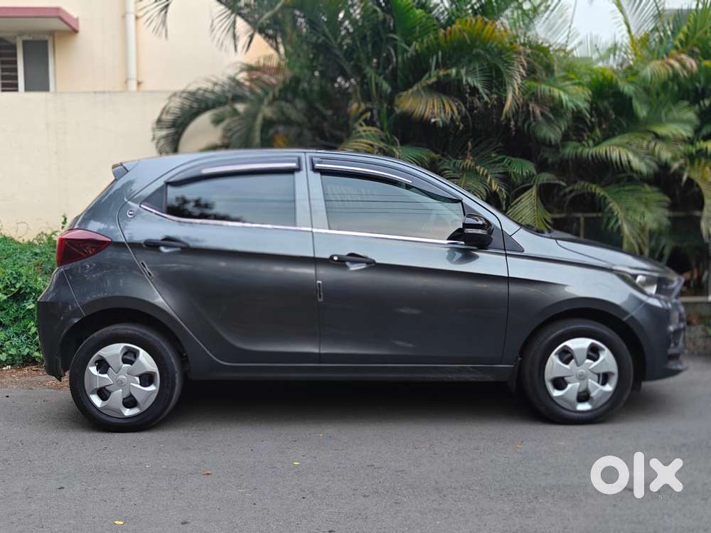 Tata Tiago 1.2 Revotron Xm Cng, 2024, Cng & Hybrids