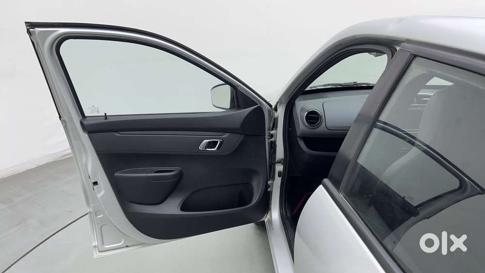 Renault Kwid 2019-ongoing 1.0 Rxt (o), 2019, Petrol